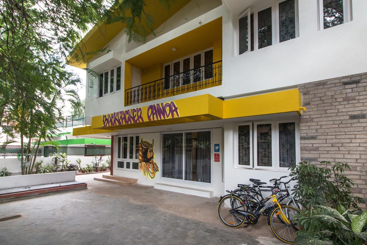 Backpacker Panda Bengaluru Hostel Bagian luar foto