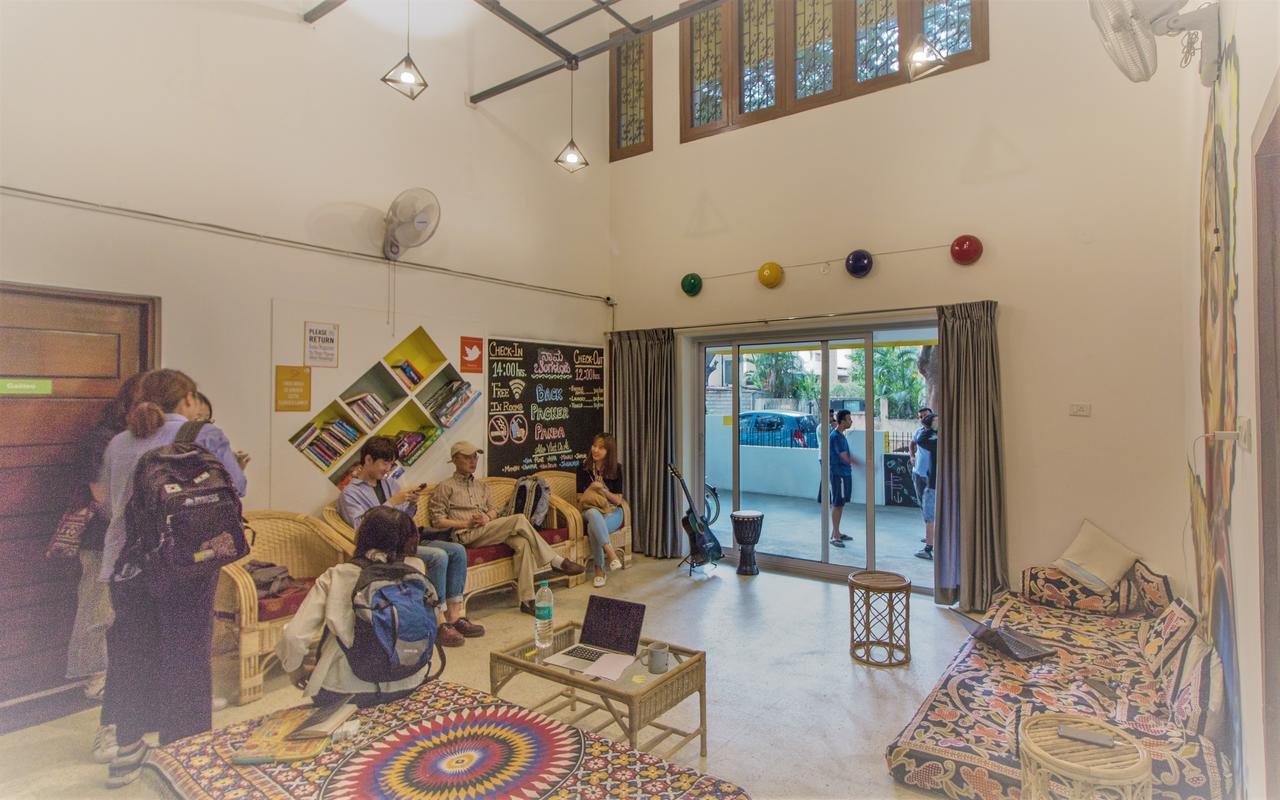 Backpacker Panda Bengaluru Hostel Bagian luar foto