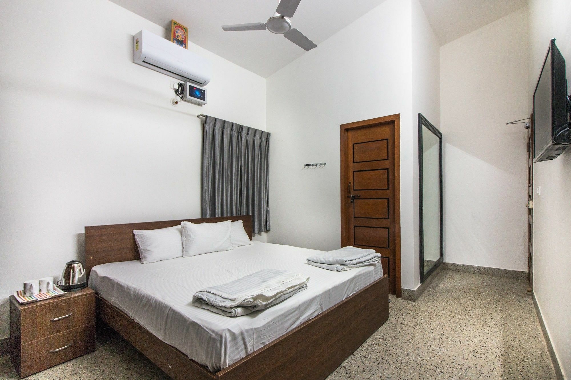 Backpacker Panda Bengaluru Hostel Bagian luar foto